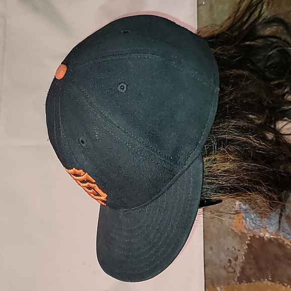 Vintage. Made in USA. New Era. San Francisco Giants. MLBPA. Fitted. 7 1/4 - Picture 6 of 10